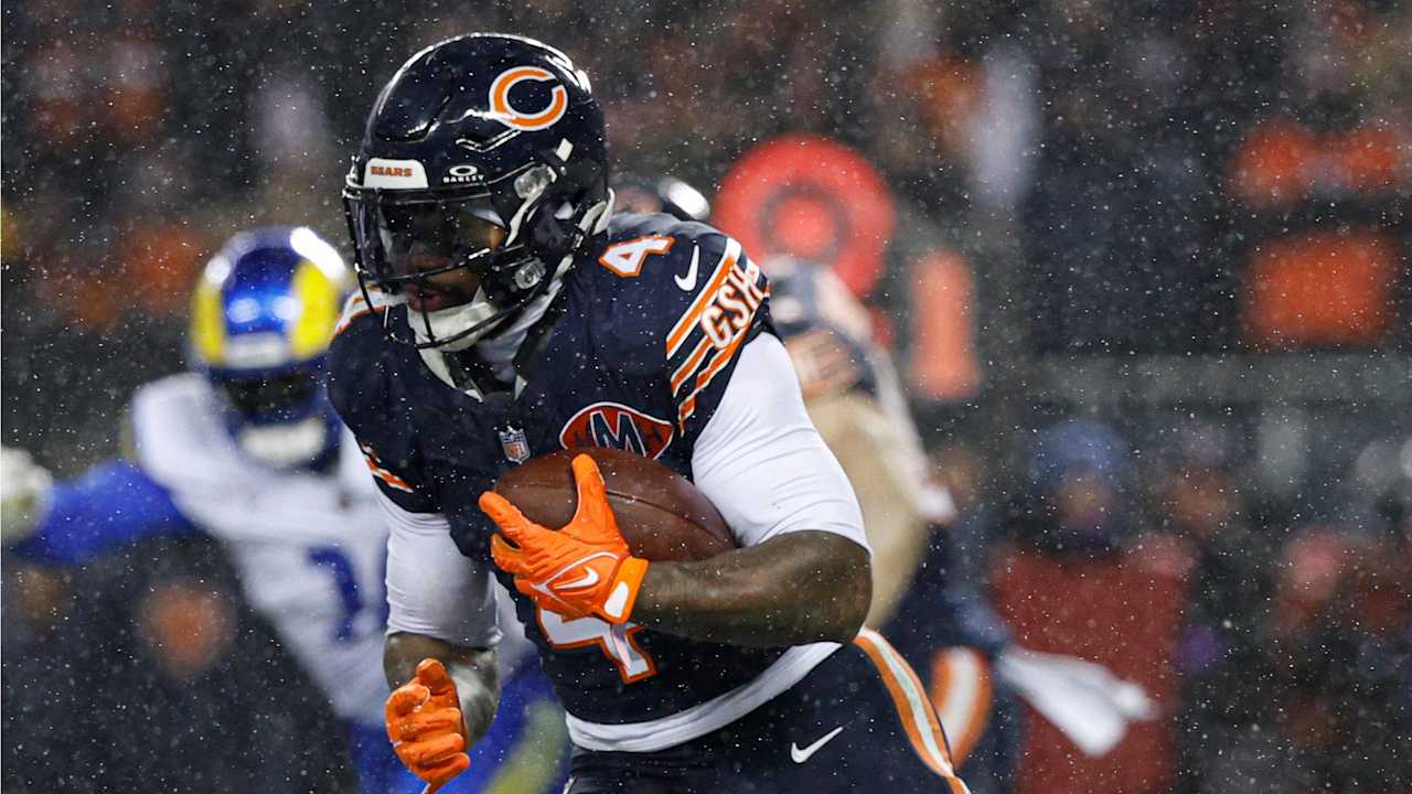 D'Andre Swift's $33.75M Bears Deal Could Turn Ugly Fast